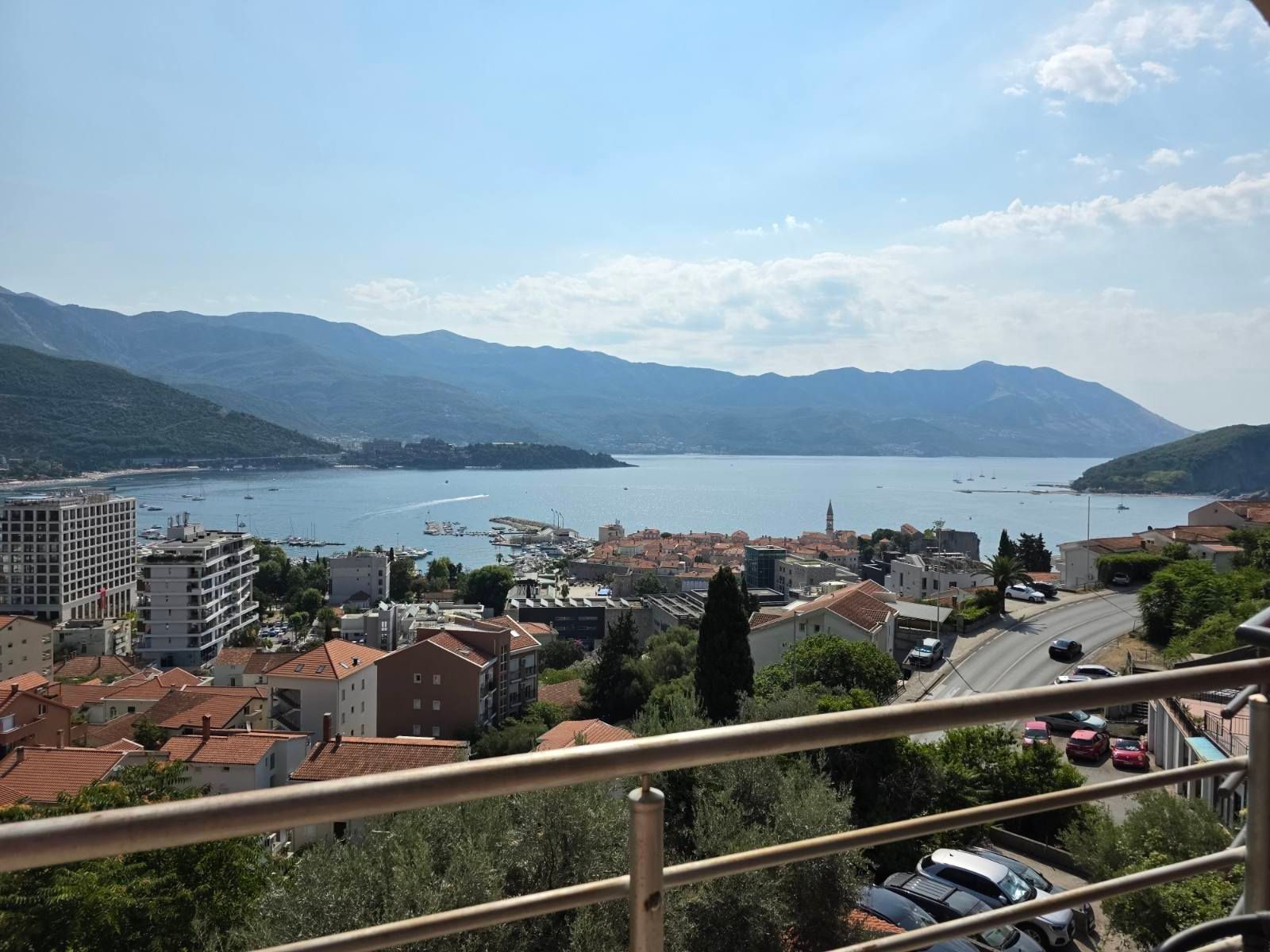 Prodaja jednosobnog stana 44 m² sa pogledom na more – Gospoština, Budva - Amfora Real Estate