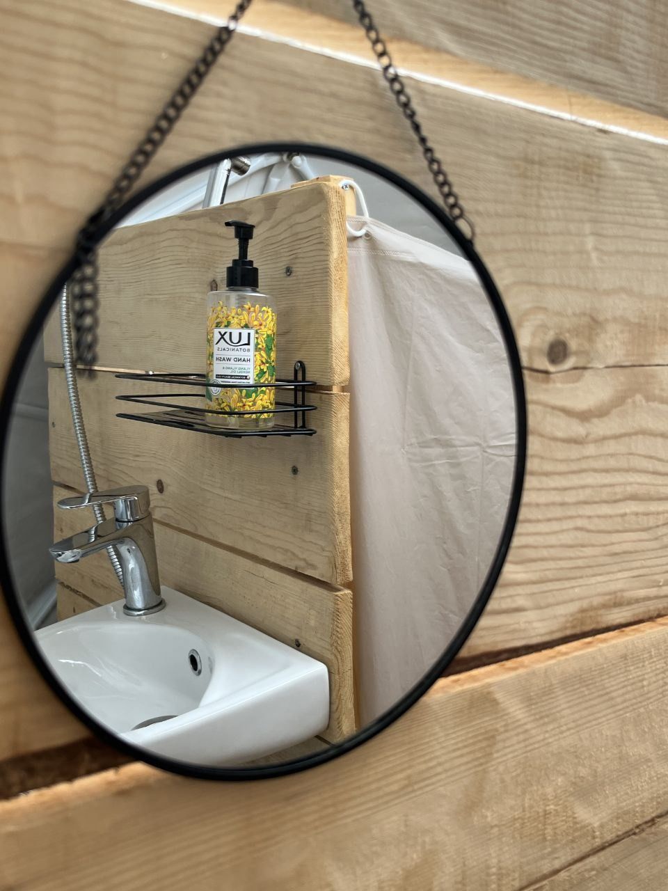 Autentična kamena vila 115 m² sa 5 glamping kućica, terasa 80 m², plac 2.000 m² – Luštica, Rose, panoramski pogled na more i planine - Amfora Real Estate