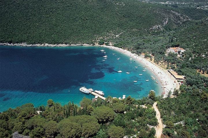 Autentična kamena vila 115 m² sa 5 glamping kućica, terasa 80 m², plac 2.000 m² – Luštica, Rose, panoramski pogled na more i planine - Amfora Real Estate