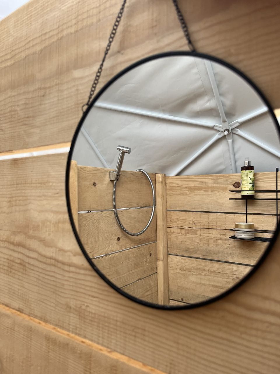 Autentična kamena vila 115 m² sa 5 glamping kućica, terasa 80 m², plac 2.000 m² – Luštica, Rose, panoramski pogled na more i planine - Amfora Real Estate