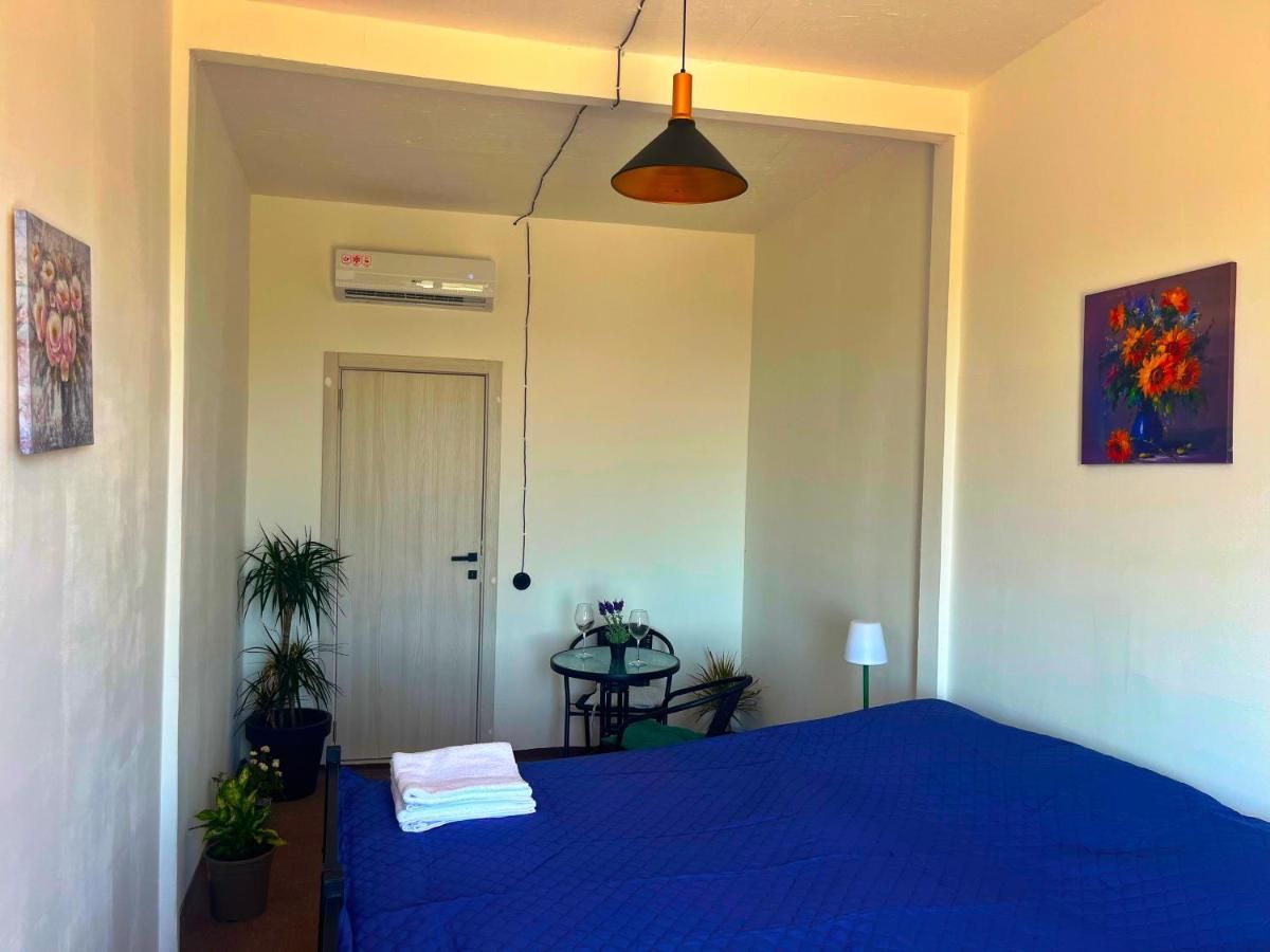 Autentična kamena vila 115 m² sa 5 glamping kućica, terasa 80 m², plac 2.000 m² – Luštica, Rose, panoramski pogled na more i planine - Amfora Real Estate