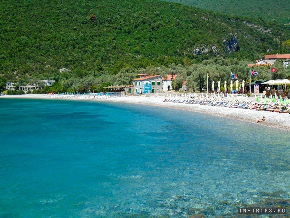 Autentična kamena vila 115 m² sa 5 glamping kućica, terasa 80 m², plac 2.000 m² – Luštica, Rose, panoramski pogled na more i planine - Amfora Real Estate