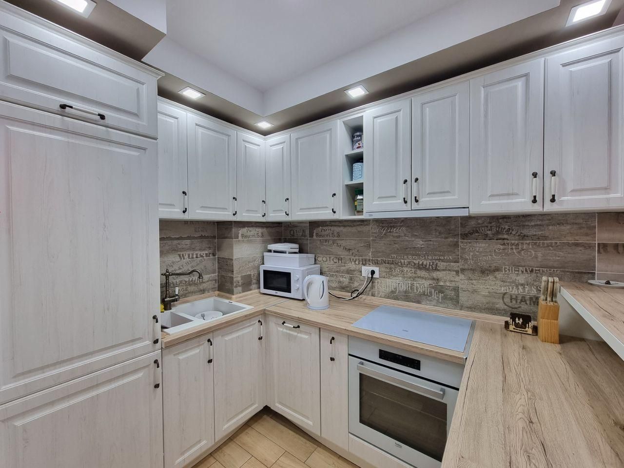 Opremljen jednosoban stan 45 m² u kompleksu The Old Bakery – Budva - Amfora Real Estate