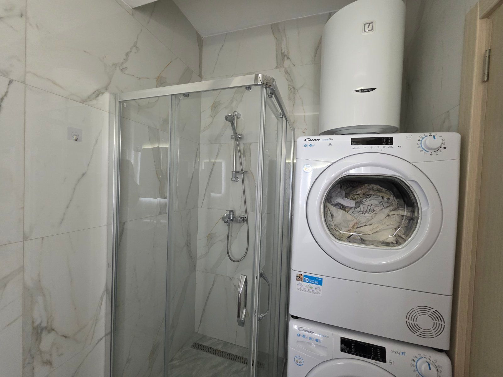 Kompletno opremljen jednosoban stan 46 m² u novogradnji sa parkingom – Radanovići,Kotor - Amfora Real Estate