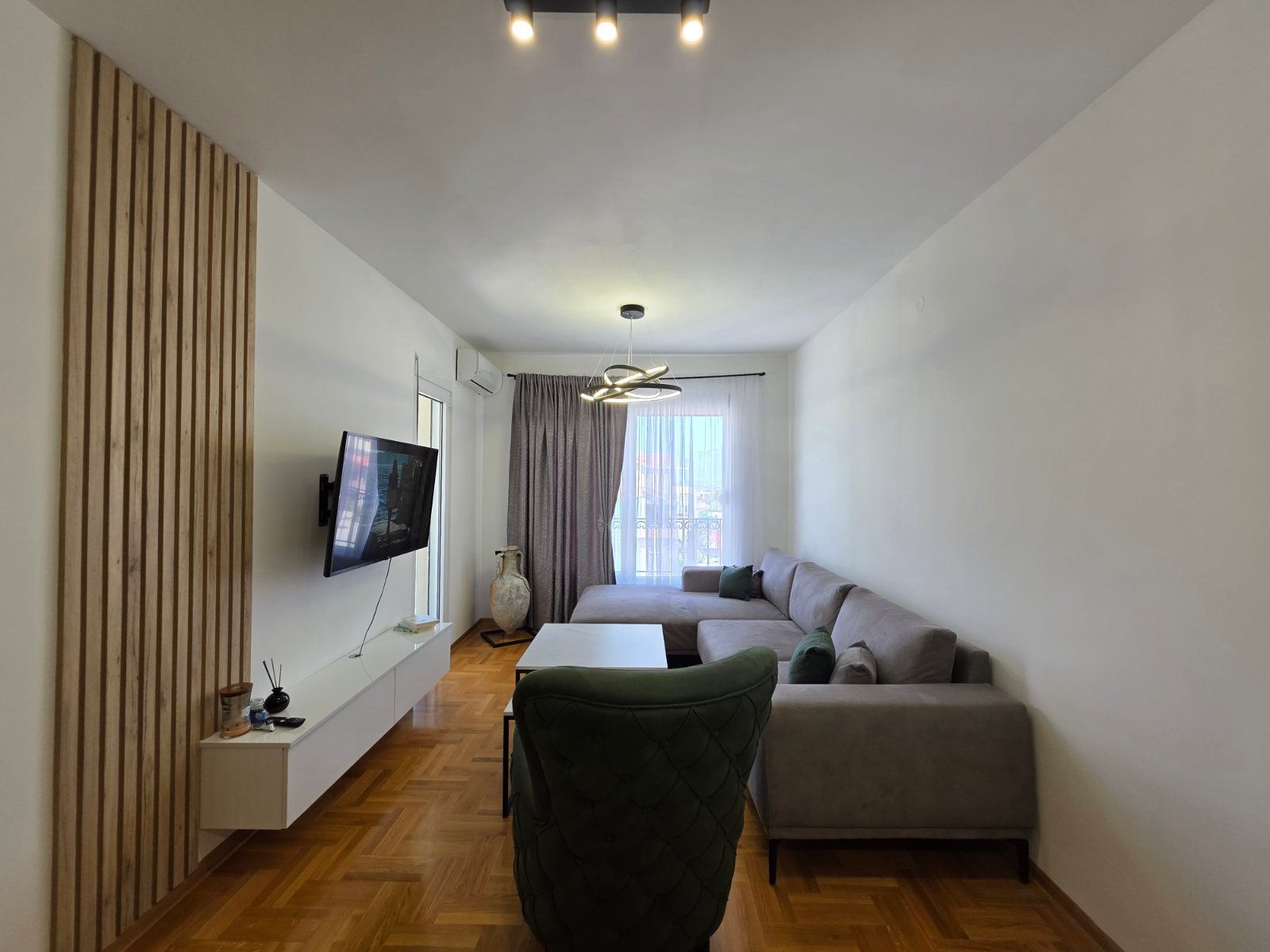 Kompletno opremljen jednosoban stan 46 m² u novogradnji sa parkingom – Radanovići,Kotor - Amfora Real Estate