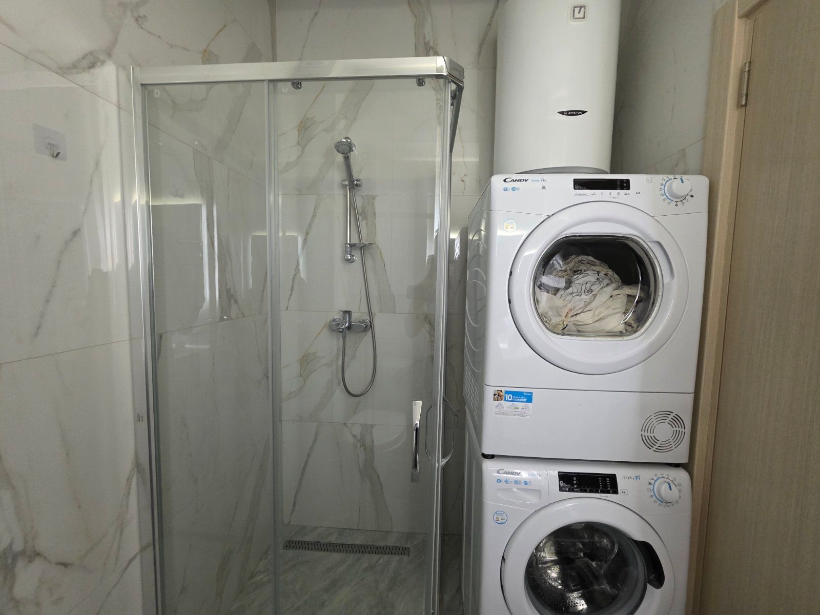 Kompletno opremljen jednosoban stan 46 m² u novogradnji sa parkingom – Radanovići,Kotor - Amfora Real Estate