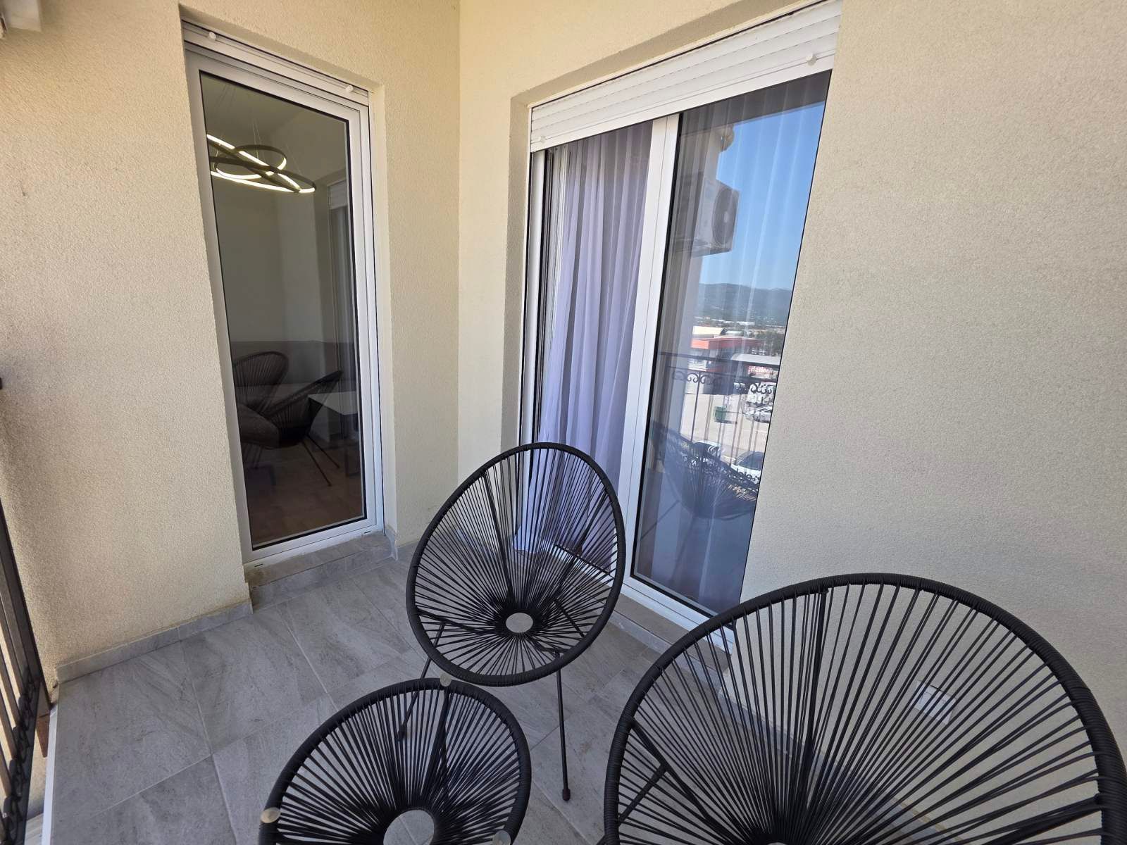 Kompletno opremljen jednosoban stan 46 m² u novogradnji sa parkingom – Radanovići,Kotor - Amfora Real Estate