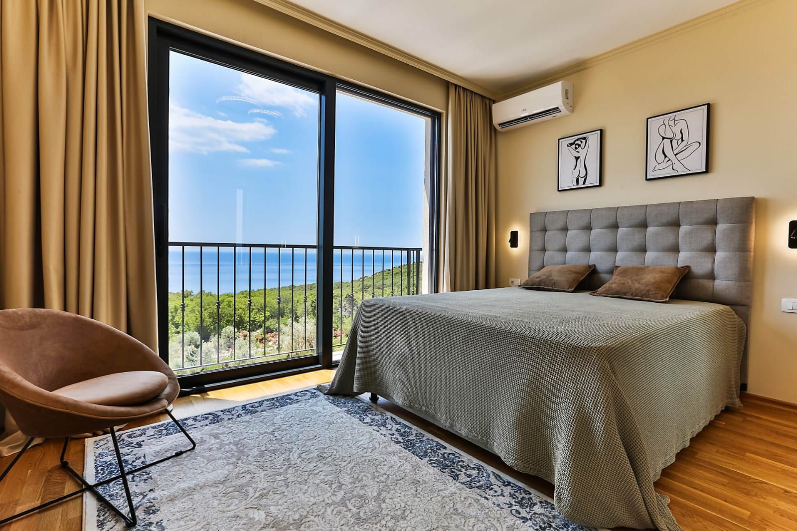 Prodaja luksuzne townhouse vile 223 m² sa bazenom i panoramskim pogledom na more – Reževići, Budvanska rivijera | Mogućnost odloženog plaćanja | Bez plaćanja 3% poreza - Amfora Real Estate