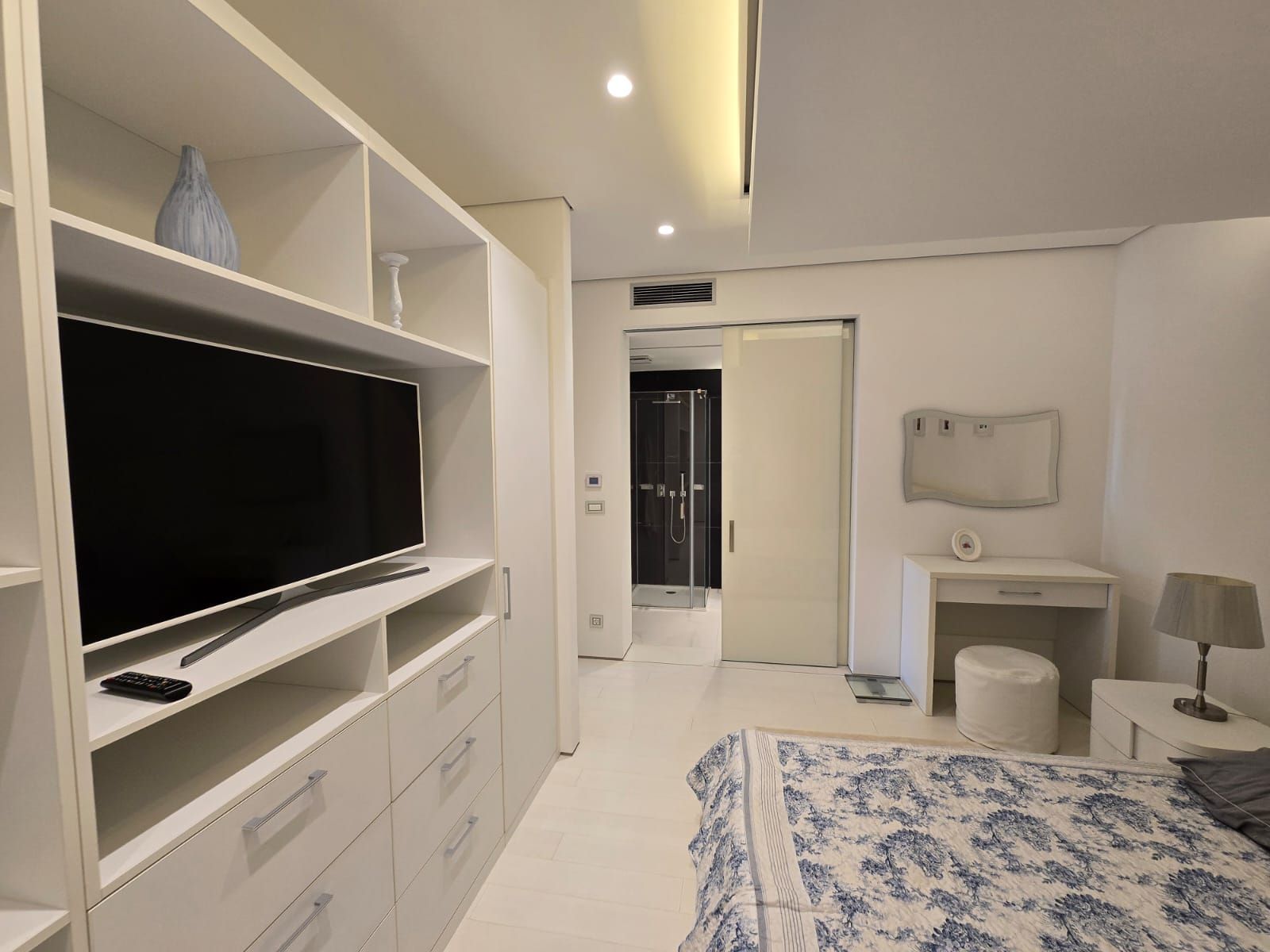 Luksuzan dvosoban stan od 140 m² sa panoramskim pogledom na more u prestižnom kompleksu Dukley Gardens – Budva, Crna Gora - Amfora Real Estate