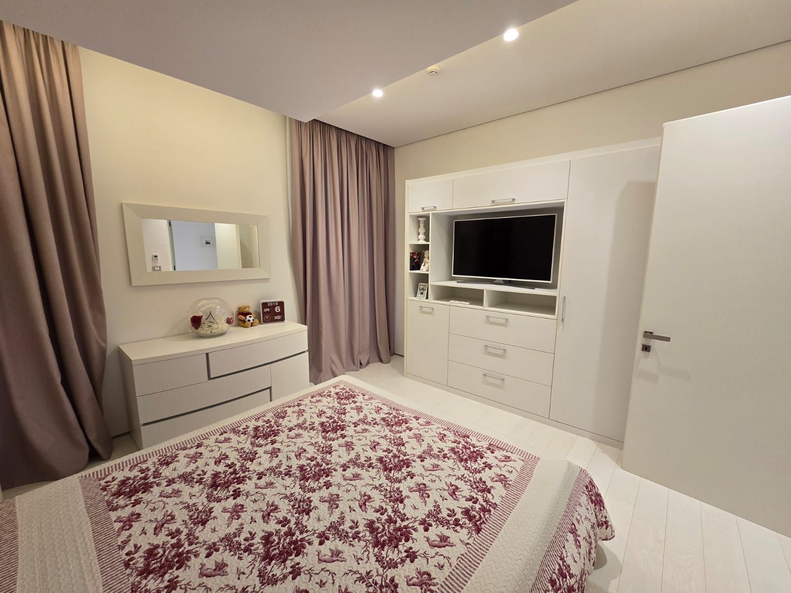 Luksuzan dvosoban stan od 140 m² sa panoramskim pogledom na more u prestižnom kompleksu Dukley Gardens – Budva, Crna Gora - Amfora Real Estate