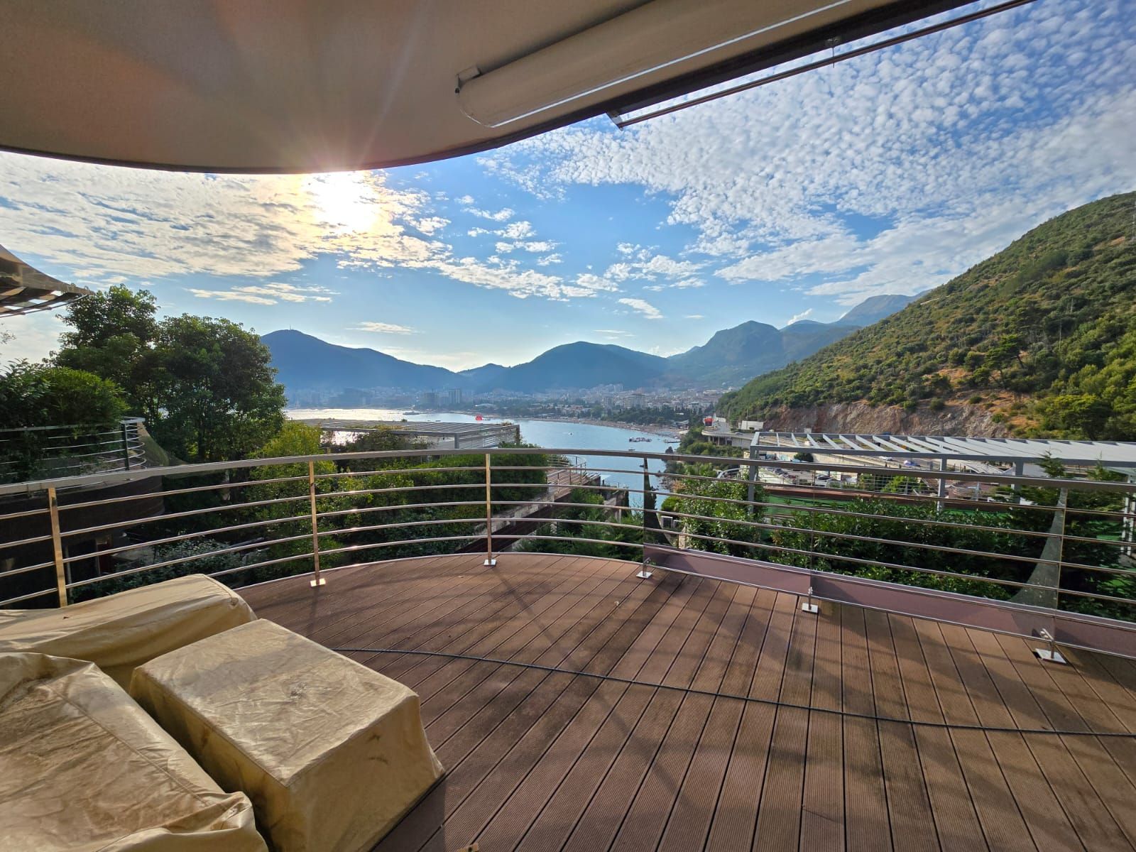 Luksuzan dvosoban stan od 140 m² sa panoramskim pogledom na more u prestižnom kompleksu Dukley Gardens – Budva, Crna Gora - Amfora Real Estate