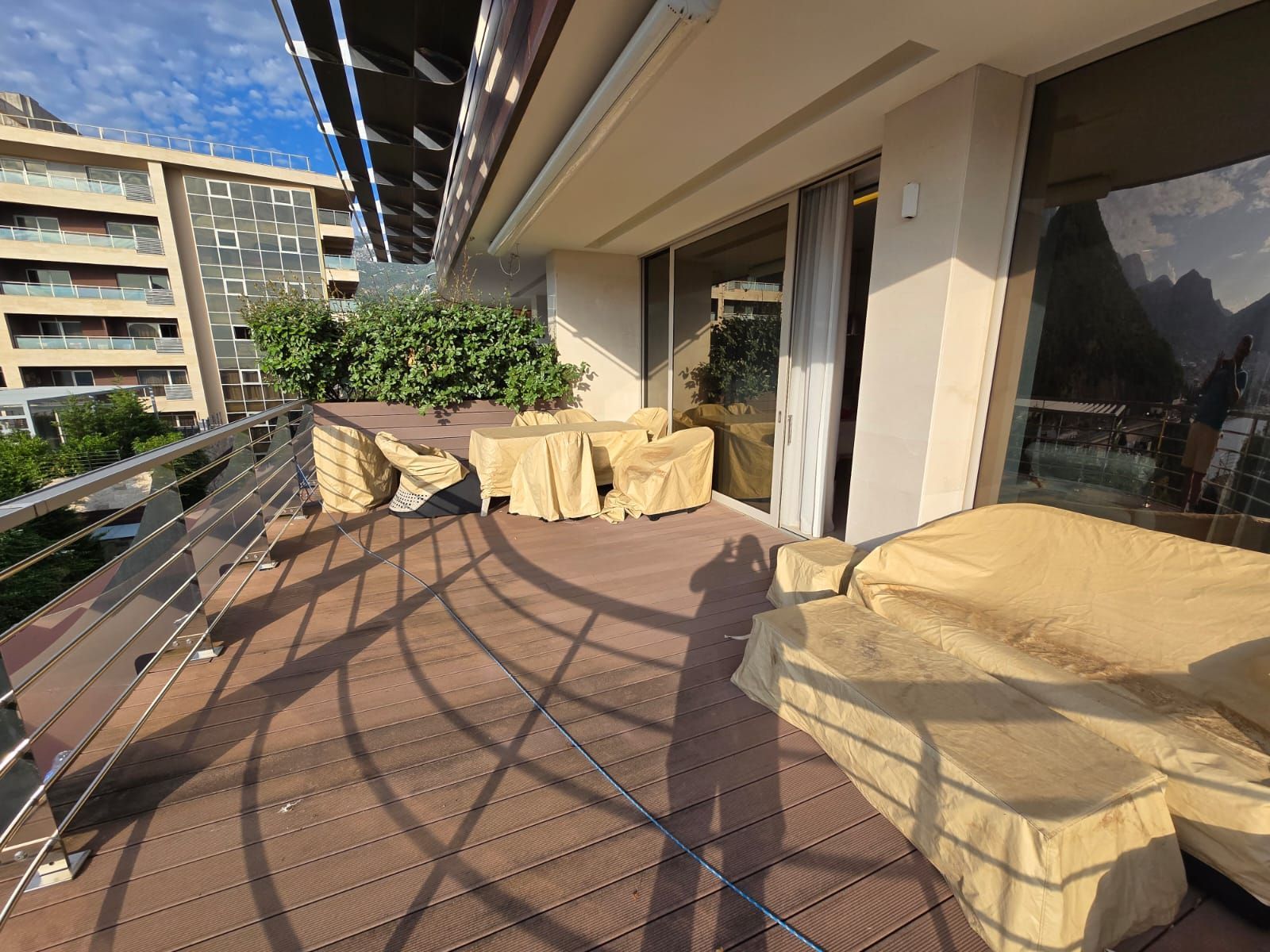 Luksuzan dvosoban stan od 140 m² sa panoramskim pogledom na more u prestižnom kompleksu Dukley Gardens – Budva, Crna Gora - Amfora Real Estate