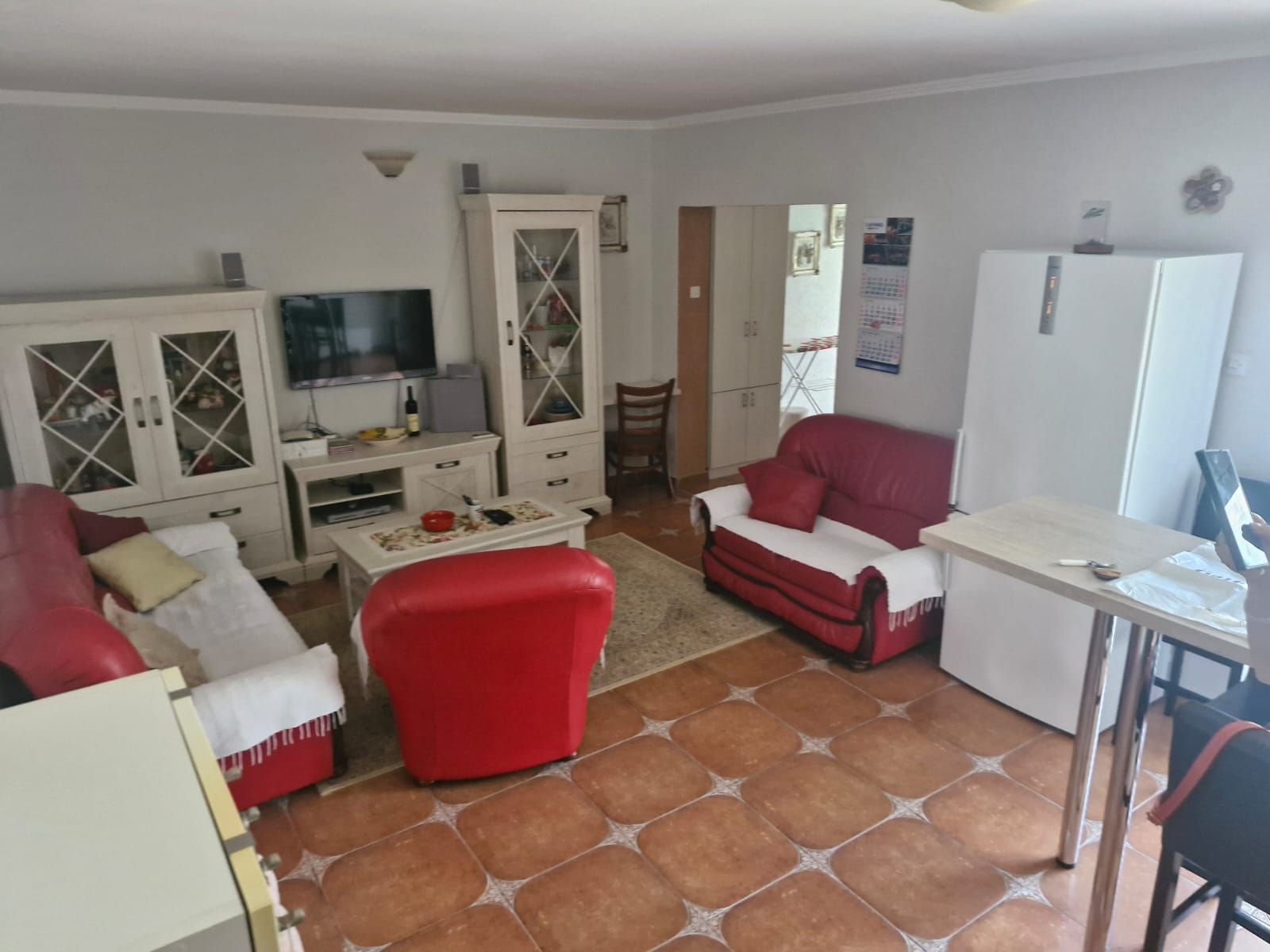 Prodaja – Stan 55 m² + studio 30 m² sa pogledom na more, velikim terasama i 3 parking mesta | Prva linija do mora, Prčanj, Kotor - Amfora Real Estate