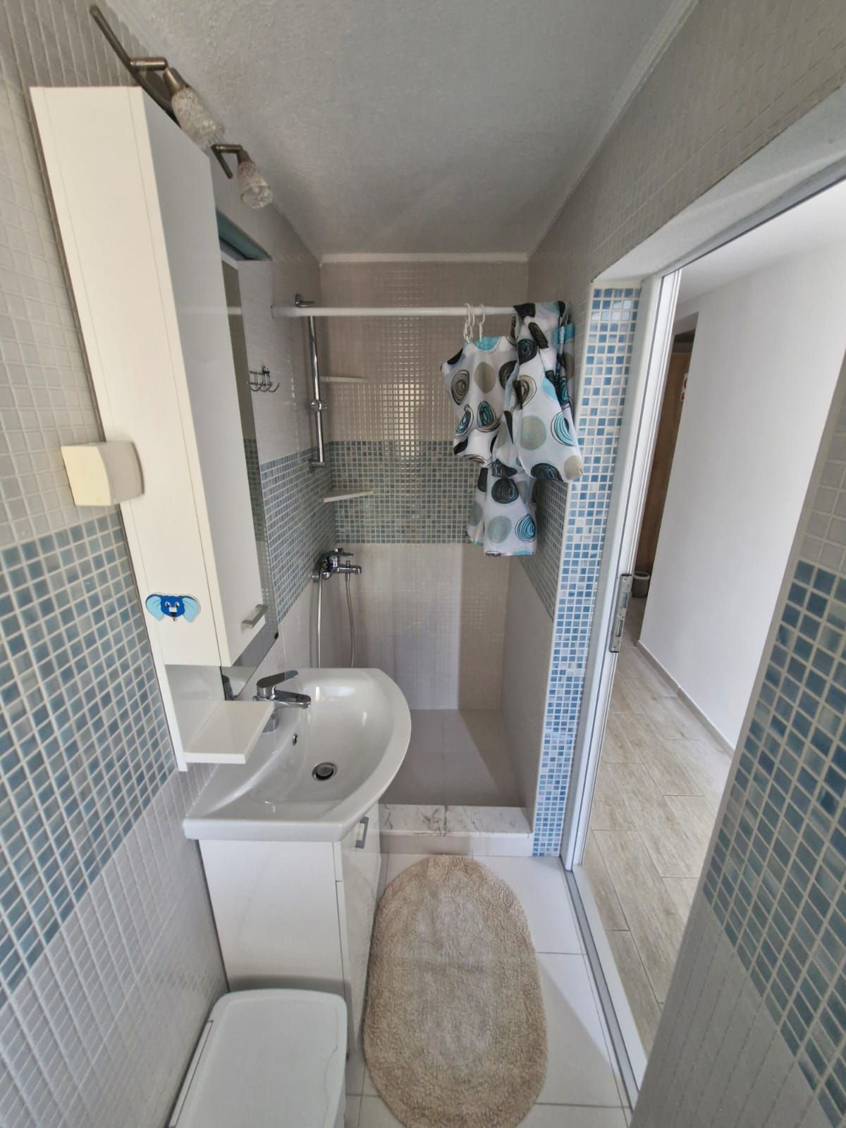 Prodaja – Stan 55 m² + studio 30 m² sa pogledom na more, velikim terasama i 3 parking mesta | Prva linija do mora, Prčanj, Kotor - Amfora Real Estate