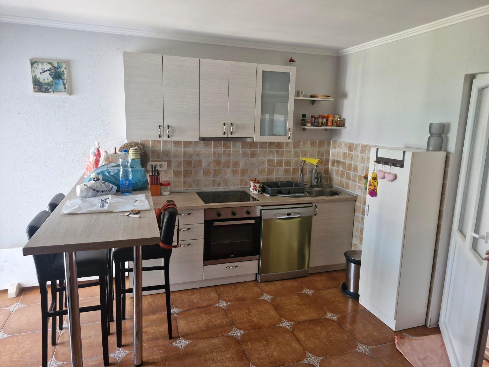 Prodaja – Stan 55 m² + studio 30 m² sa pogledom na more, velikim terasama i 3 parking mesta | Prva linija do mora, Prčanj, Kotor - Amfora Real Estate