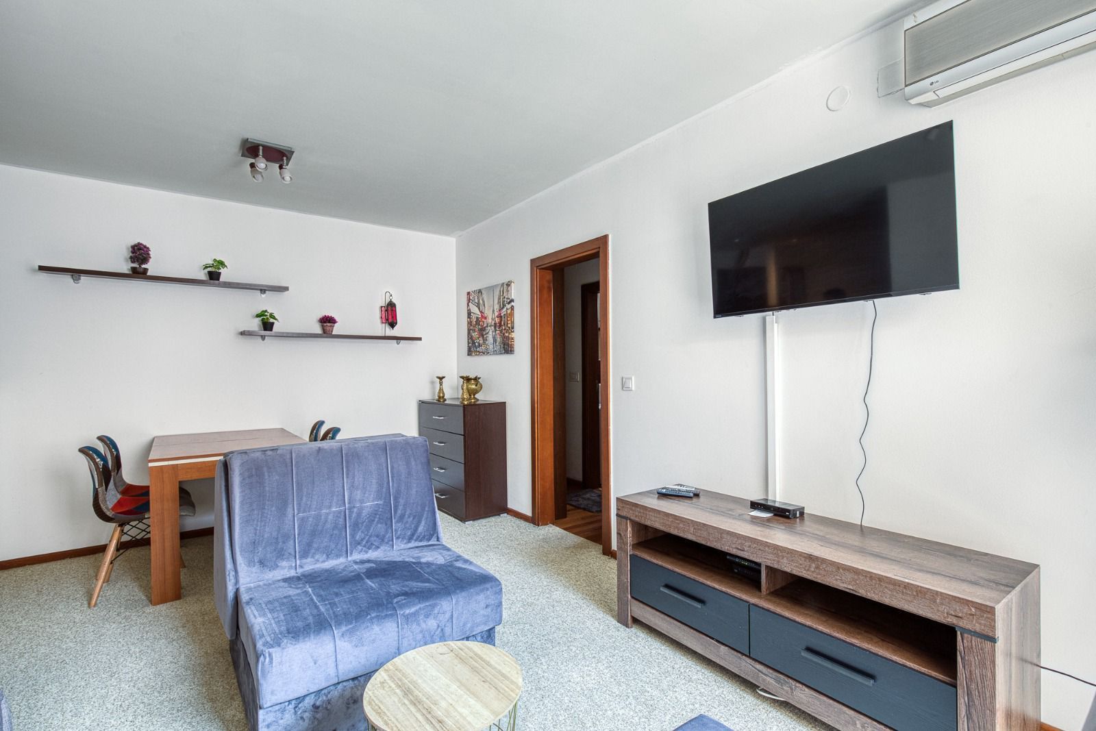 Jednosoban stan 40m2 u centru Budve (Na duzi period) - Amfora Real Estate