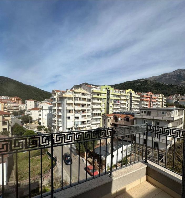 Prodaja penthausa 140 m² sa panoramskim pogledom na more – Garaža i parking, Velji Vinogradi, Budva - Amfora Real Estate