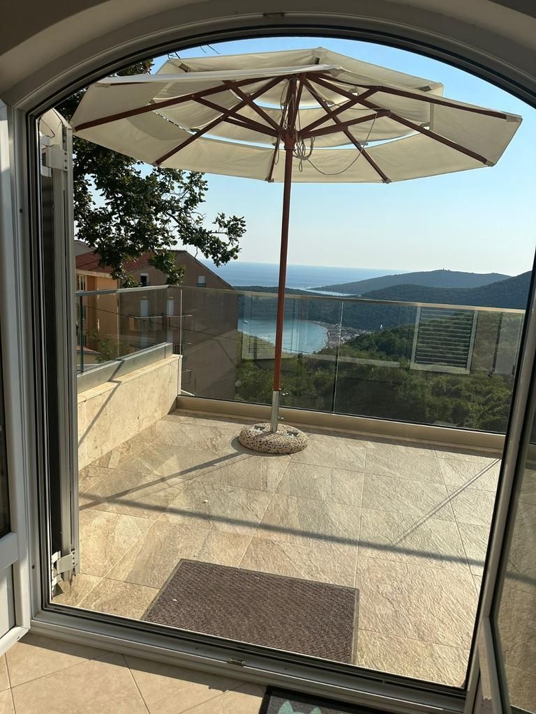 Luksuzna vila 440 m² sa 7 spavaćih soba i panoramskim pogledom na more-Prijevor,Budva - Amfora Real Estate