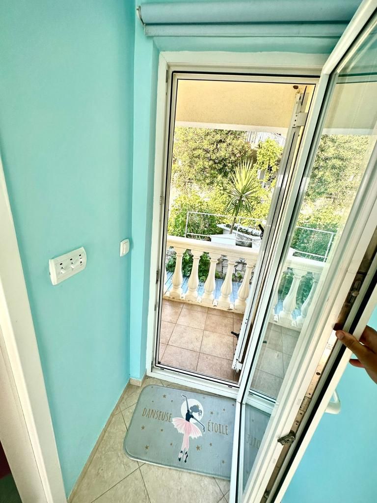 Luksuzna vila 440 m² sa 7 spavaćih soba i panoramskim pogledom na more-Prijevor,Budva - Amfora Real Estate