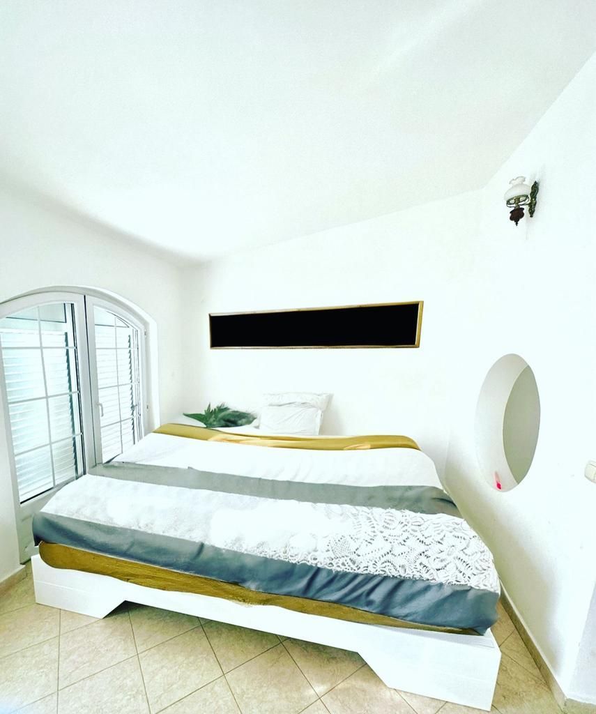 Luksuzna vila 440 m² sa 7 spavaćih soba i panoramskim pogledom na more-Prijevor,Budva - Amfora Real Estate