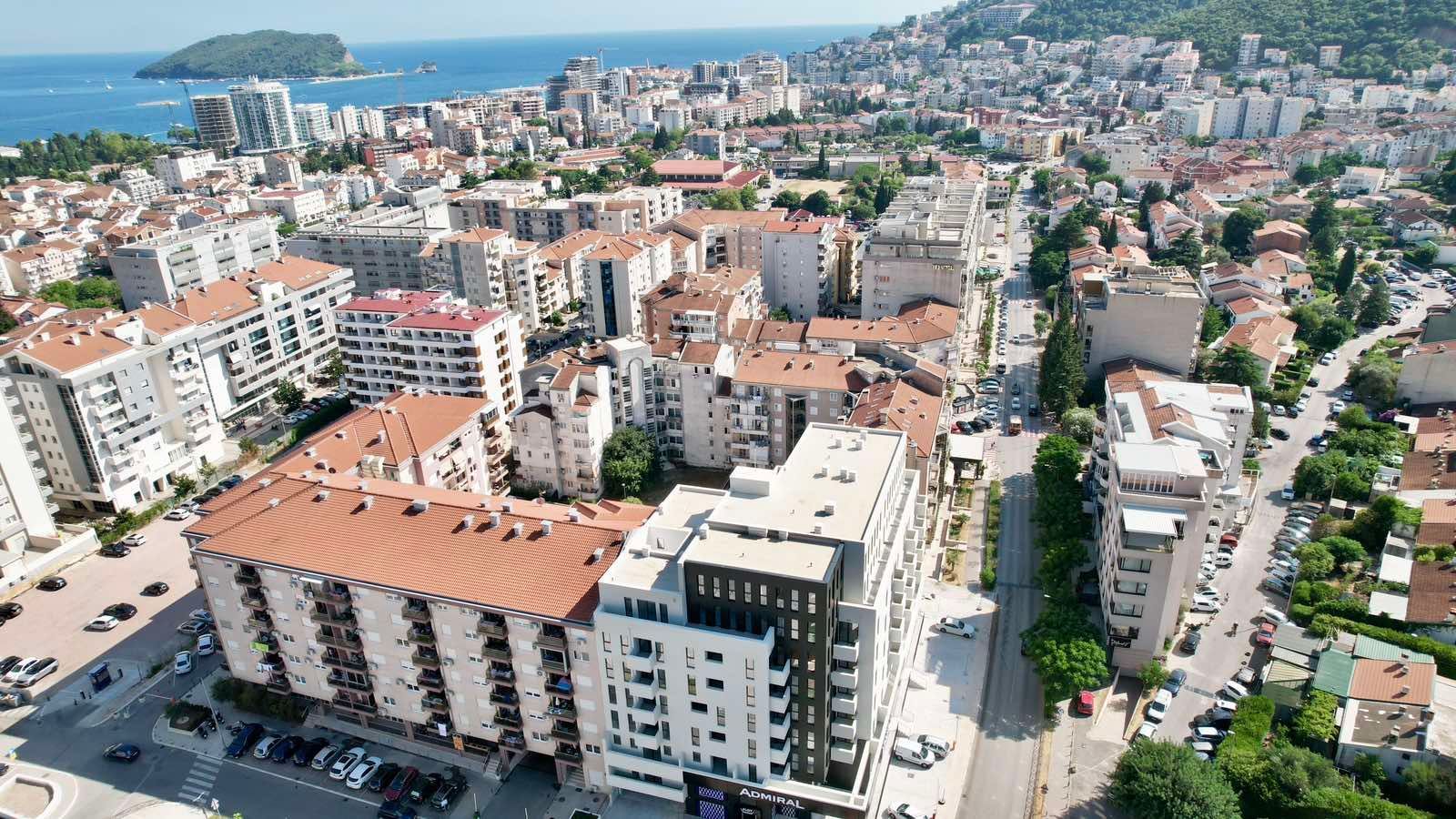 Nov jednosoban stan 43m² u novoj zgradi na idealnoj lokaciji u Budvi,Rozino (Mogucnost kupovine garaznog mesta) - Amfora Real Estate