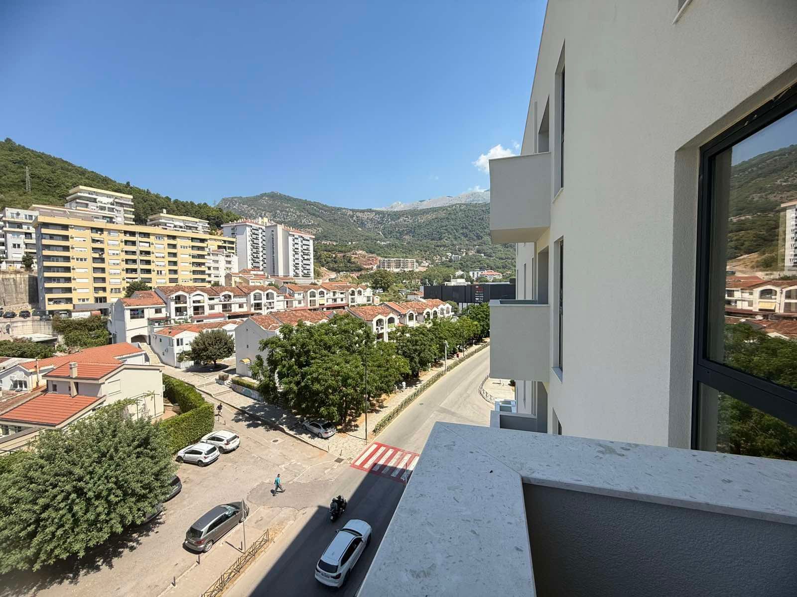 Nov jednosoban stan 43m² u novoj zgradi na idealnoj lokaciji u Budvi,Rozino (Mogucnost kupovine garaznog mesta) - Amfora Real Estate