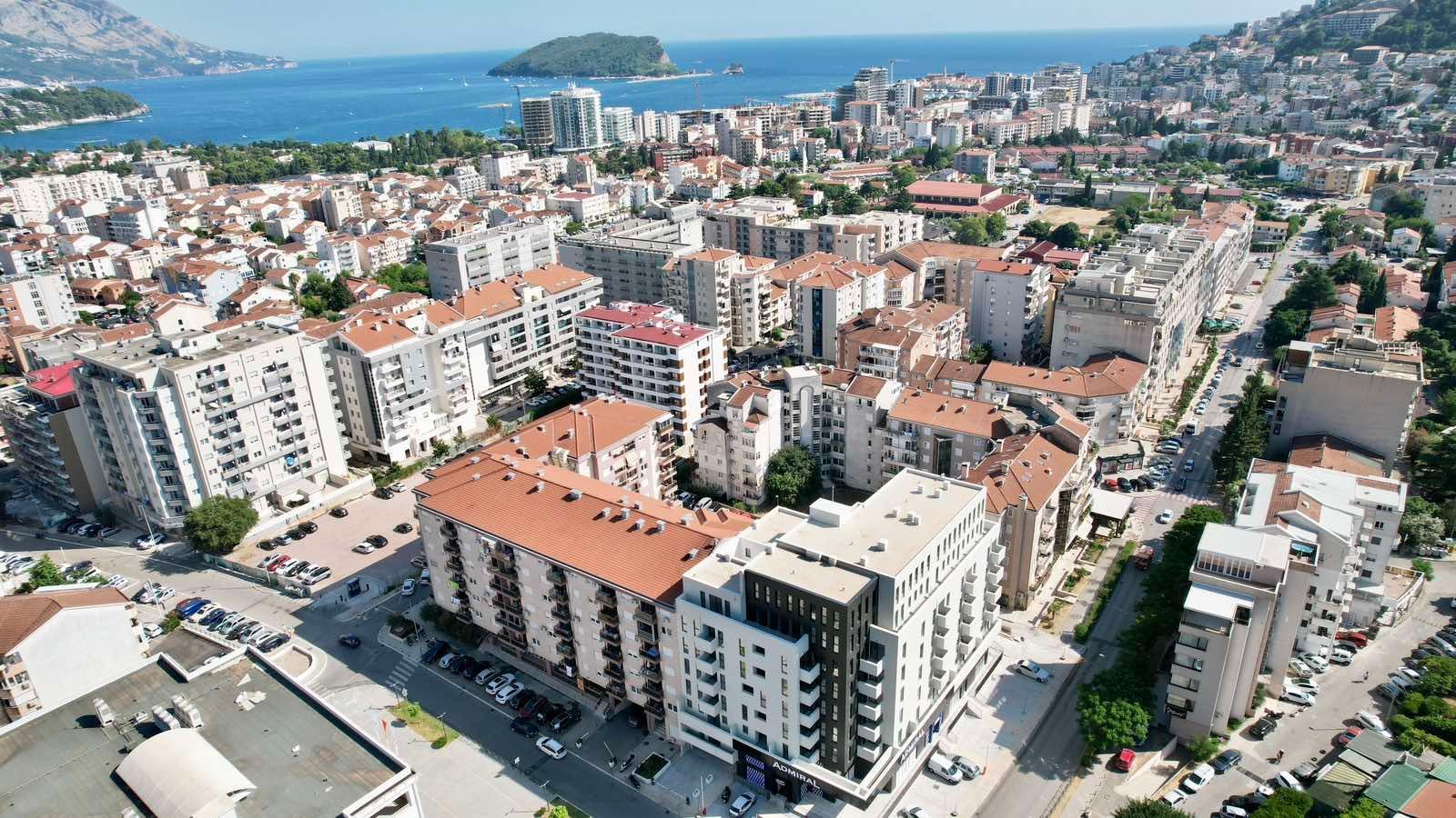 Nov jednosoban stan 43m² u novoj zgradi na idealnoj lokaciji u Budvi,Rozino (Mogucnost kupovine garaznog mesta) - Amfora Real Estate