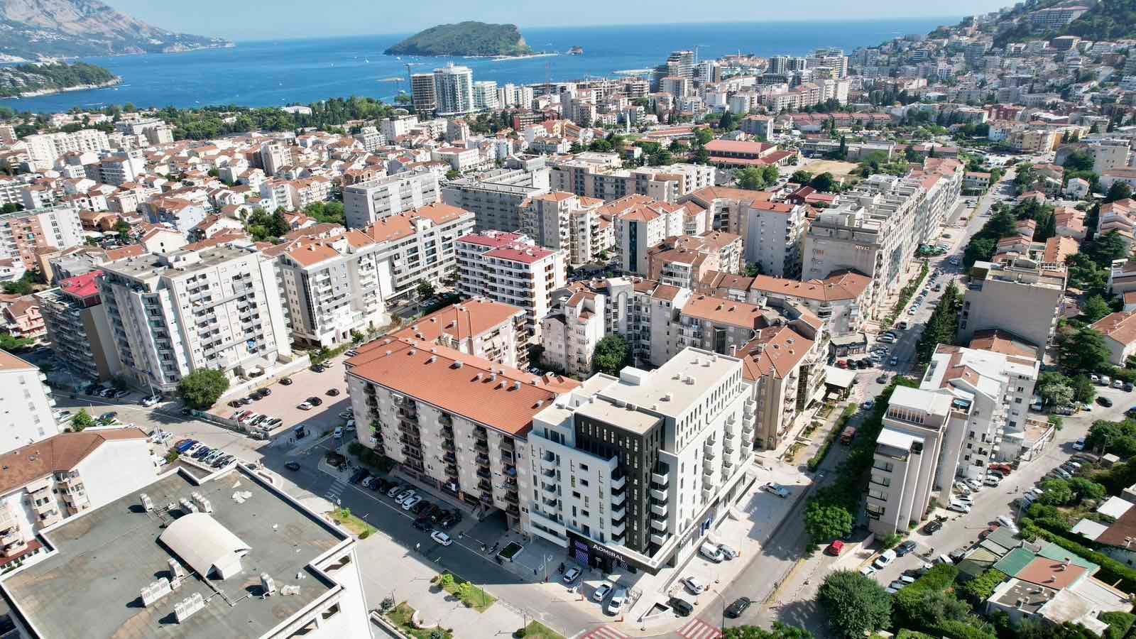 Nov jednosoban stan 43m² u novoj zgradi na idealnoj lokaciji u Budvi,Rozino (Mogucnost kupovine garaznog mesta) - Amfora Real Estate