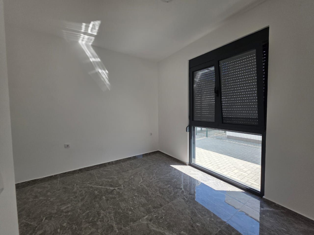 Nova prizemna kuća 86 m² u zatvorenom kompleksu – Donji Stoj, Ulcinj - Amfora Real Estate