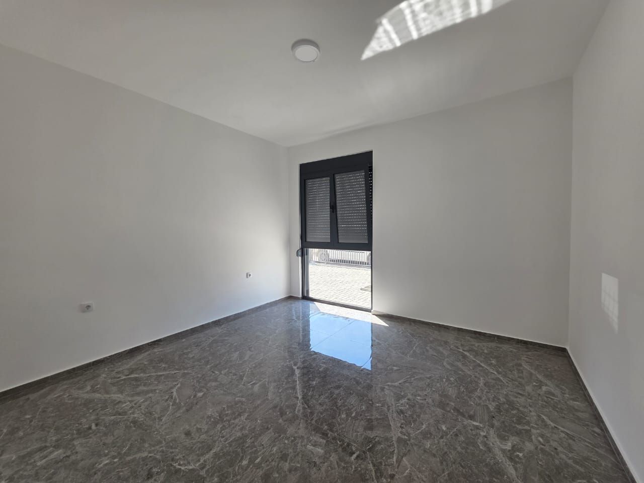 Nova prizemna kuća 86 m² u zatvorenom kompleksu – Donji Stoj, Ulcinj - Amfora Real Estate