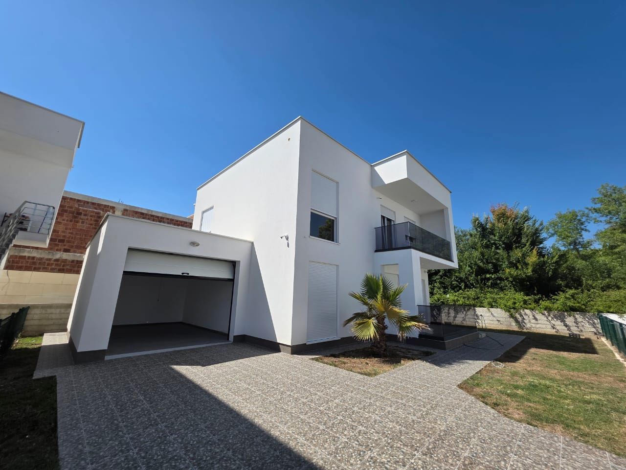 Nova kuća 201 m² sa garažom u zatvorenom kompleksu – Donji Stoj, Ulcinj - Amfora Real Estate