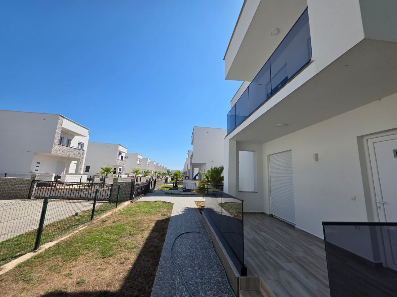 Nova kuća 201 m² sa garažom u zatvorenom kompleksu – Donji Stoj, Ulcinj - Amfora Real Estate