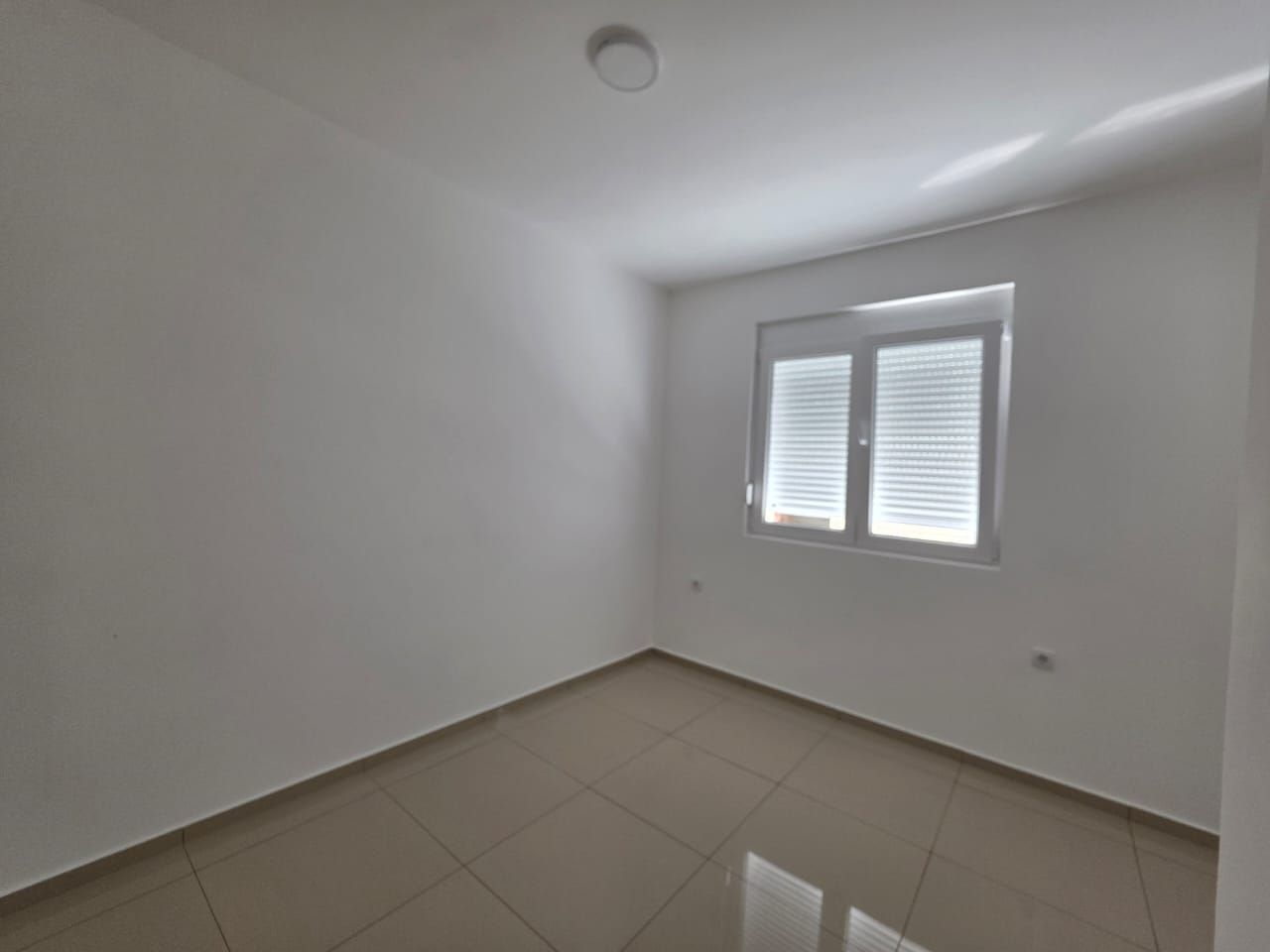 Nova kuća 201 m² sa garažom u zatvorenom kompleksu – Donji Stoj, Ulcinj - Amfora Real Estate