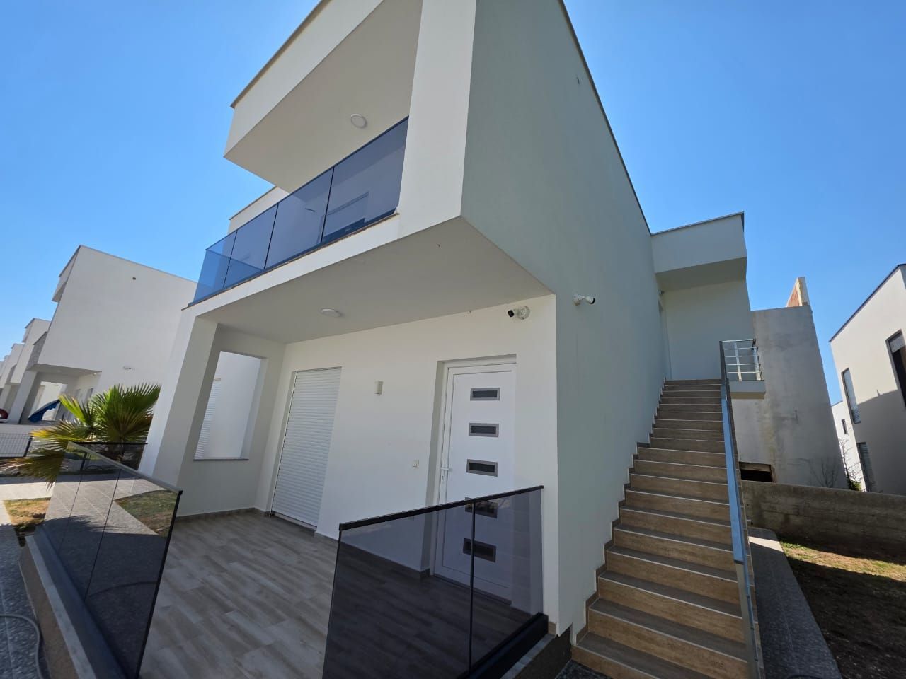 Nova kuća 201 m² sa garažom u zatvorenom kompleksu – Donji Stoj, Ulcinj - Amfora Real Estate