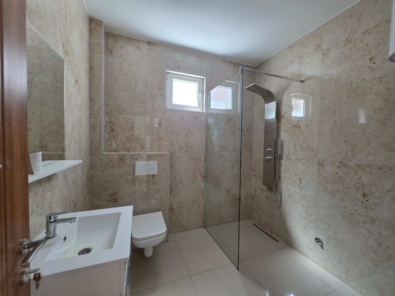 Nova kuća 201 m² sa garažom u zatvorenom kompleksu – Donji Stoj, Ulcinj - Amfora Real Estate