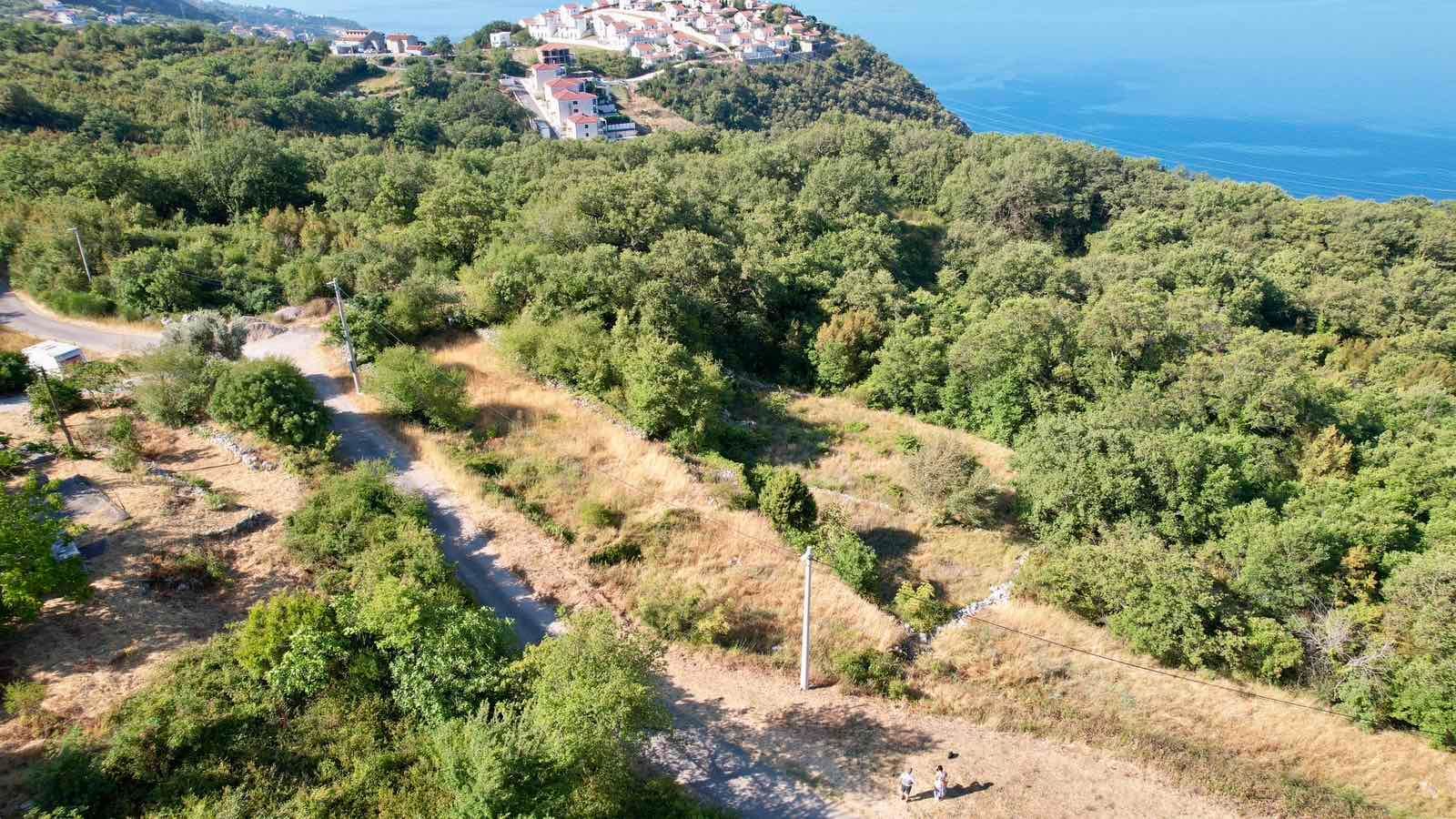 Urbanizovan plac 1530m2 sa panoramskim pogledom na more – Blizikuće, Budva - Amfora Real Estate
