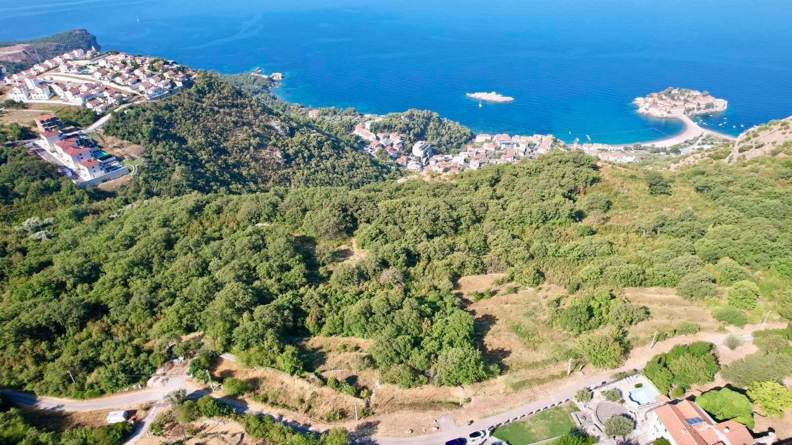 Urbanizovan plac 1250m2 sa panoramskim pogledom na more – Blizikuće, Budva - Amfora Real Estate