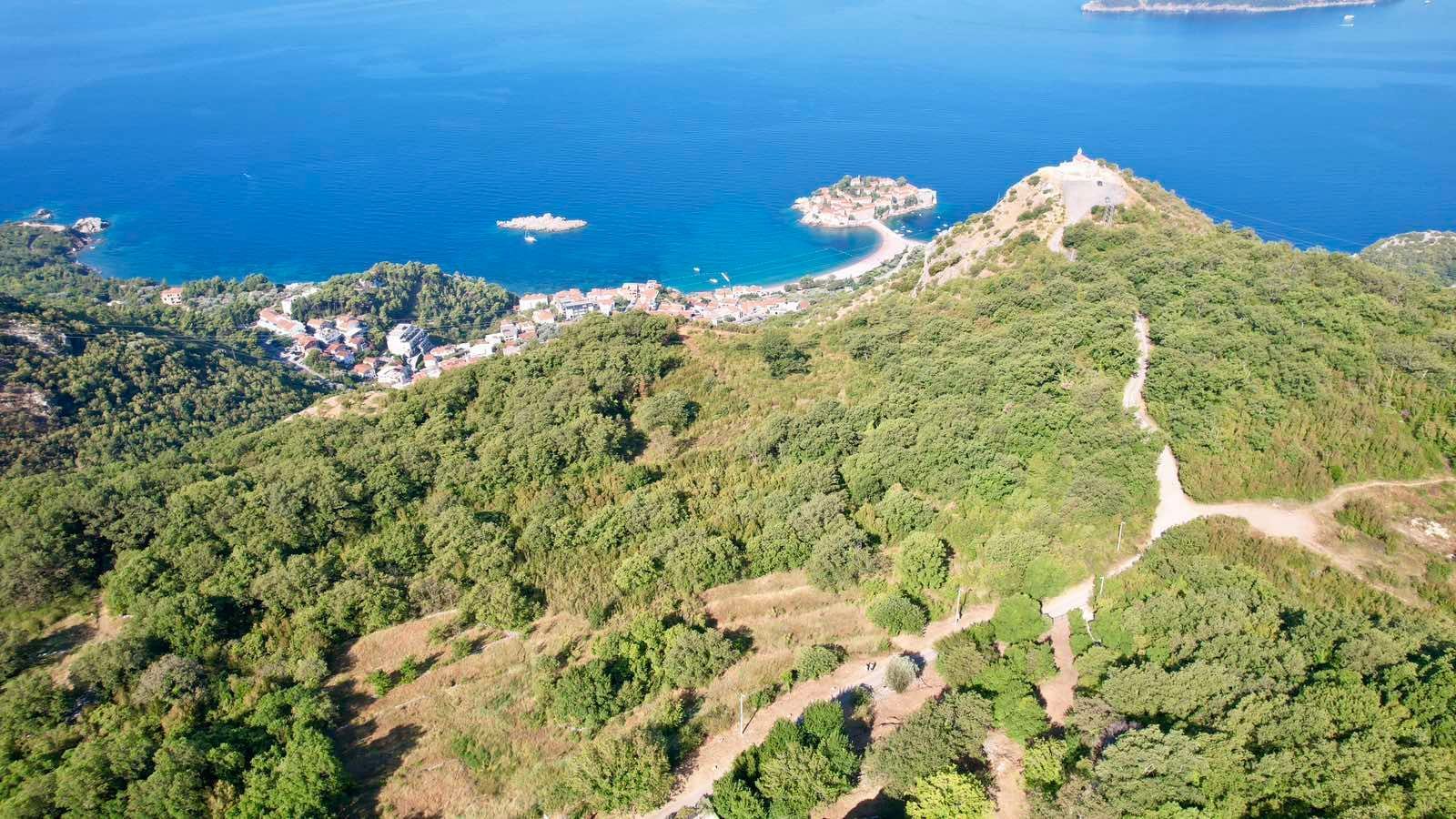 Urbanizovan plac 1250m2 sa panoramskim pogledom na more – Blizikuće, Budva - Amfora Real Estate