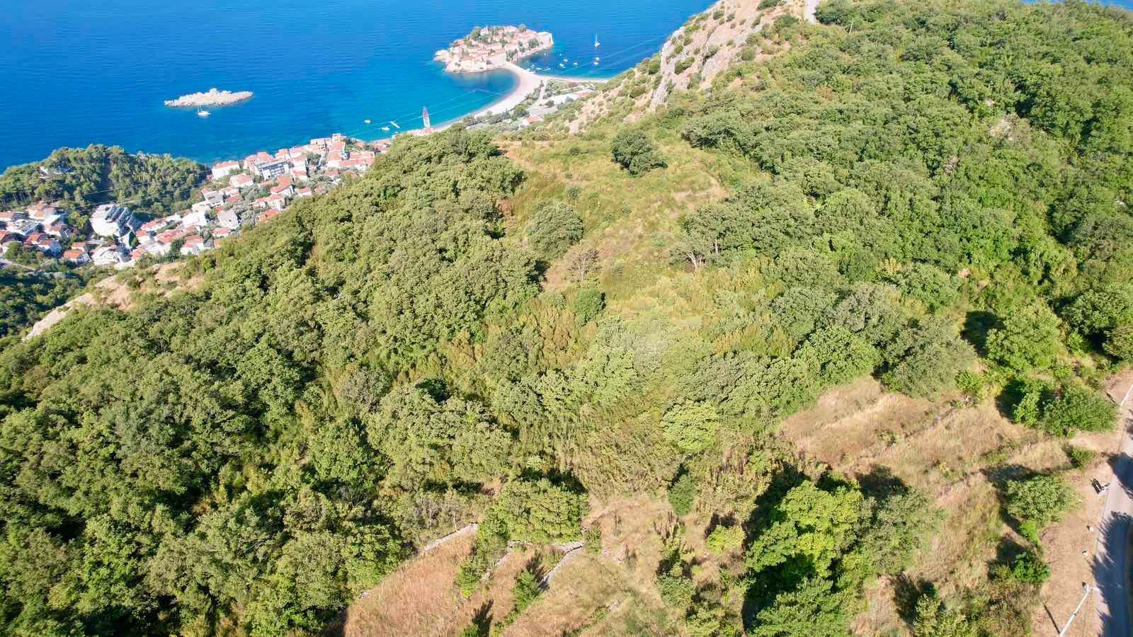 Urbanizovan plac 1250m2 sa panoramskim pogledom na more – Blizikuće, Budva - Amfora Real Estate