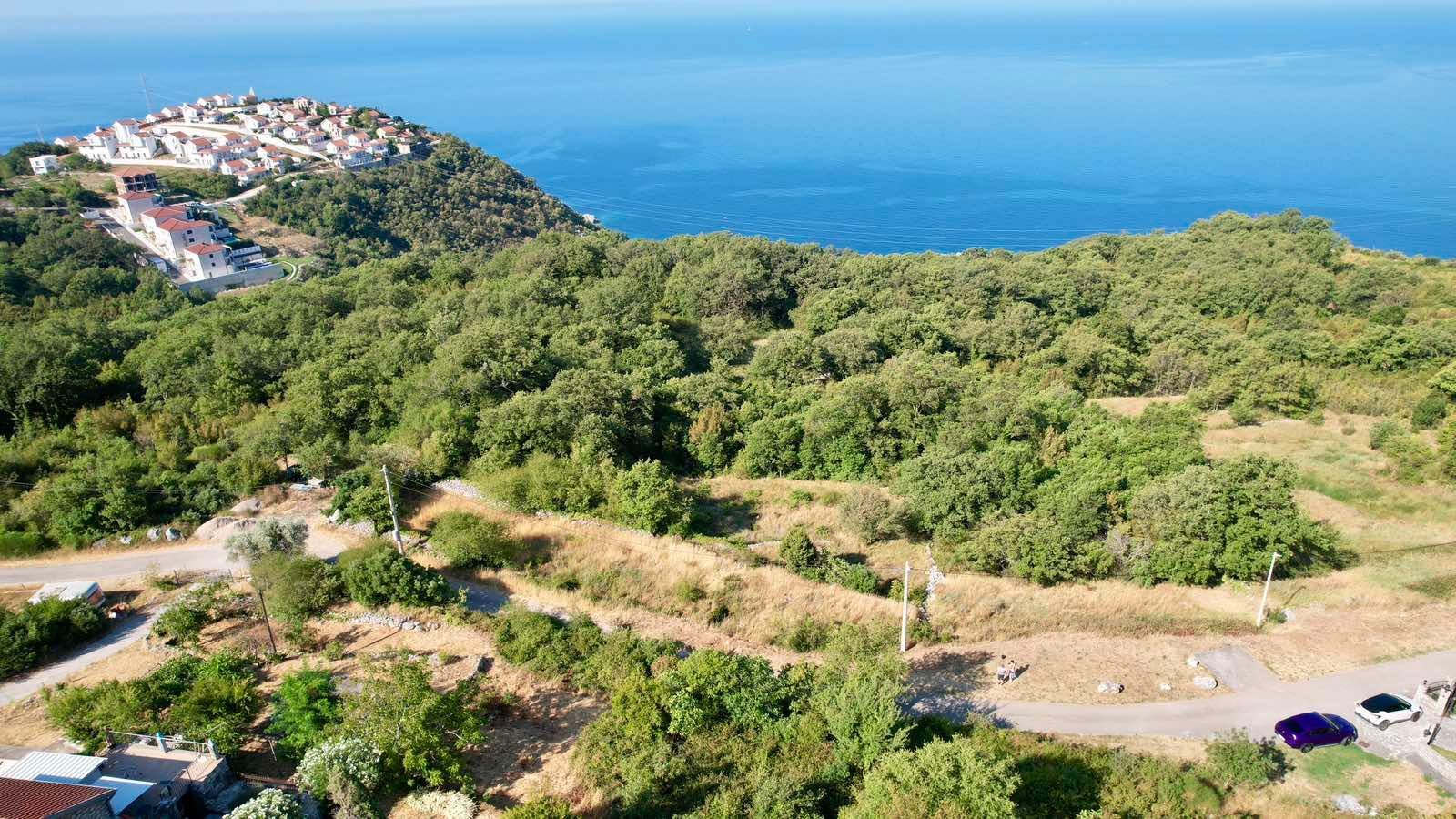 Urbanizovan plac 1250m2 sa panoramskim pogledom na more – Blizikuće, Budva - Amfora Real Estate