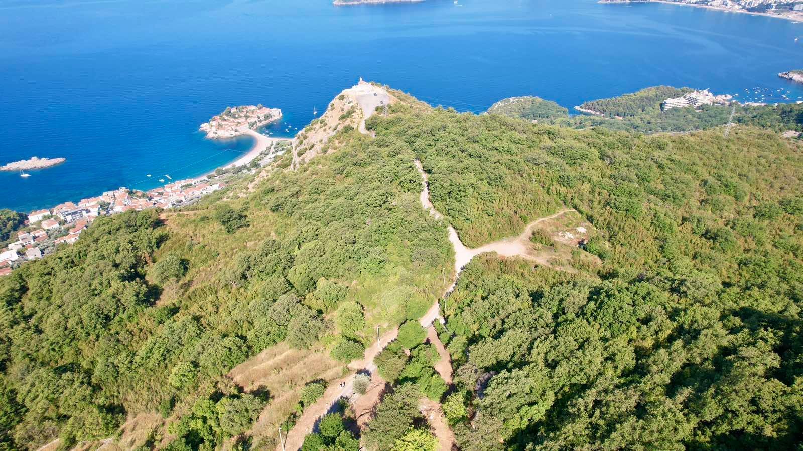 Urbanizovan plac 1900m2 sa panoramskim pogledom na more – Blizikuće, Budva - Amfora Real Estate