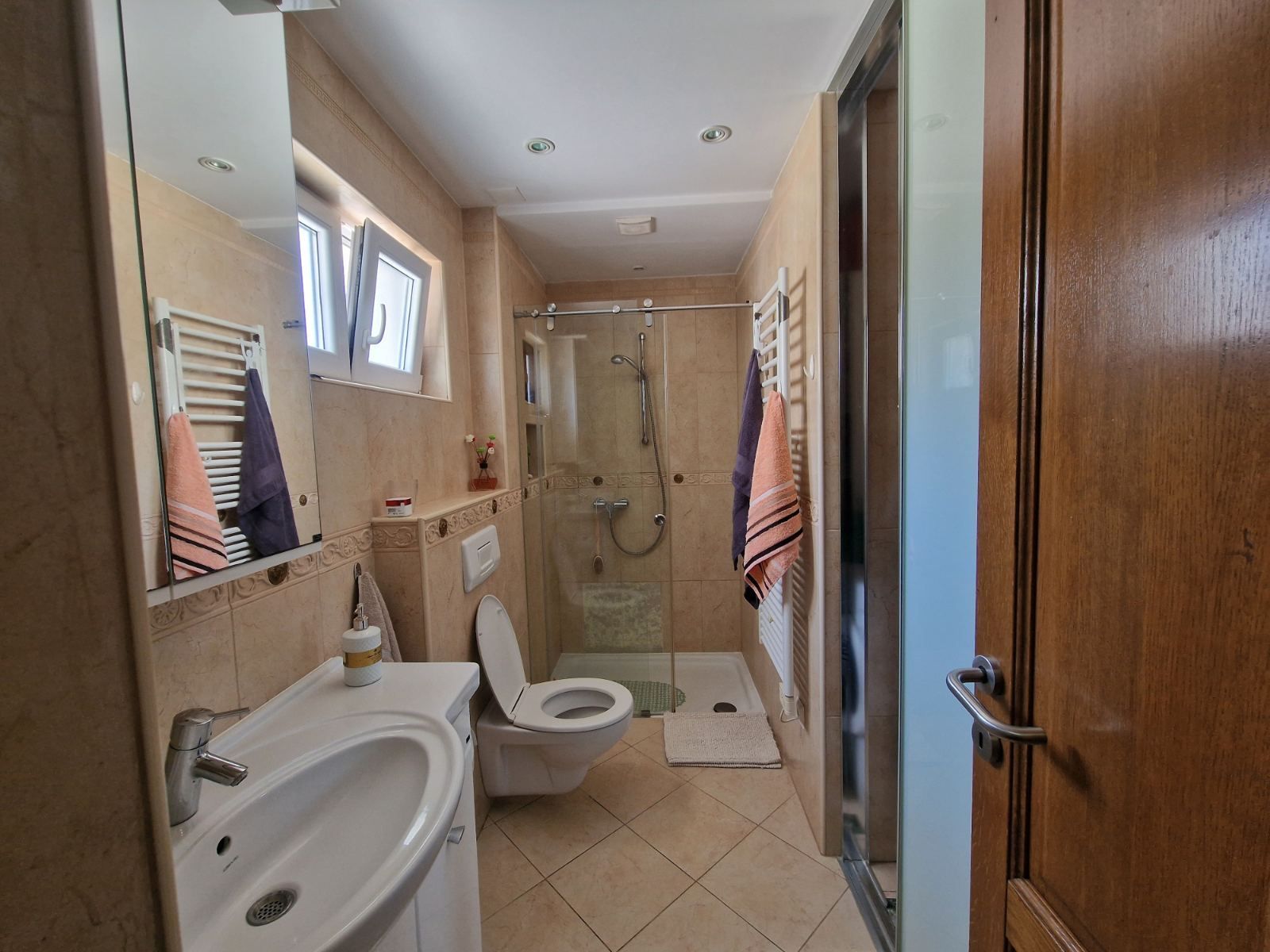 Na prodaju ekskluzivna dvospratna kuća 590m² sa panoramskim pogledom na more – Tivat, Mažina - Amfora Real Estate