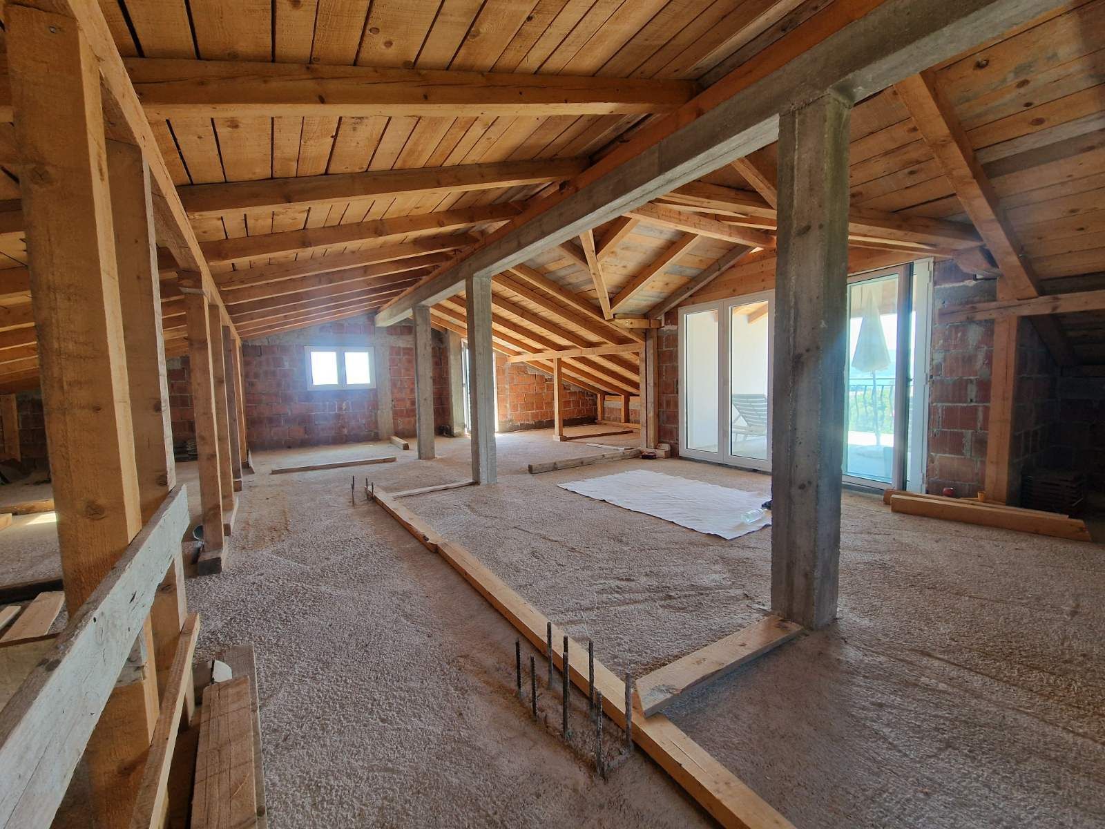 Na prodaju ekskluzivna dvospratna kuća 590m² sa panoramskim pogledom na more – Tivat, Mažina - Amfora Real Estate