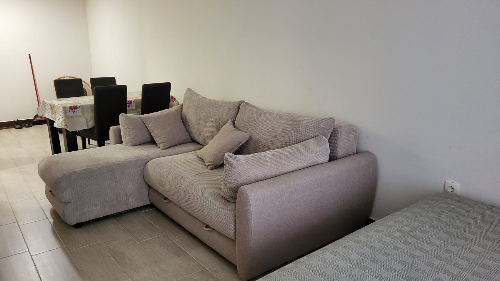 Studio apartman 48m2 u Becicima (Na duzi period) - Amfora Real Estate