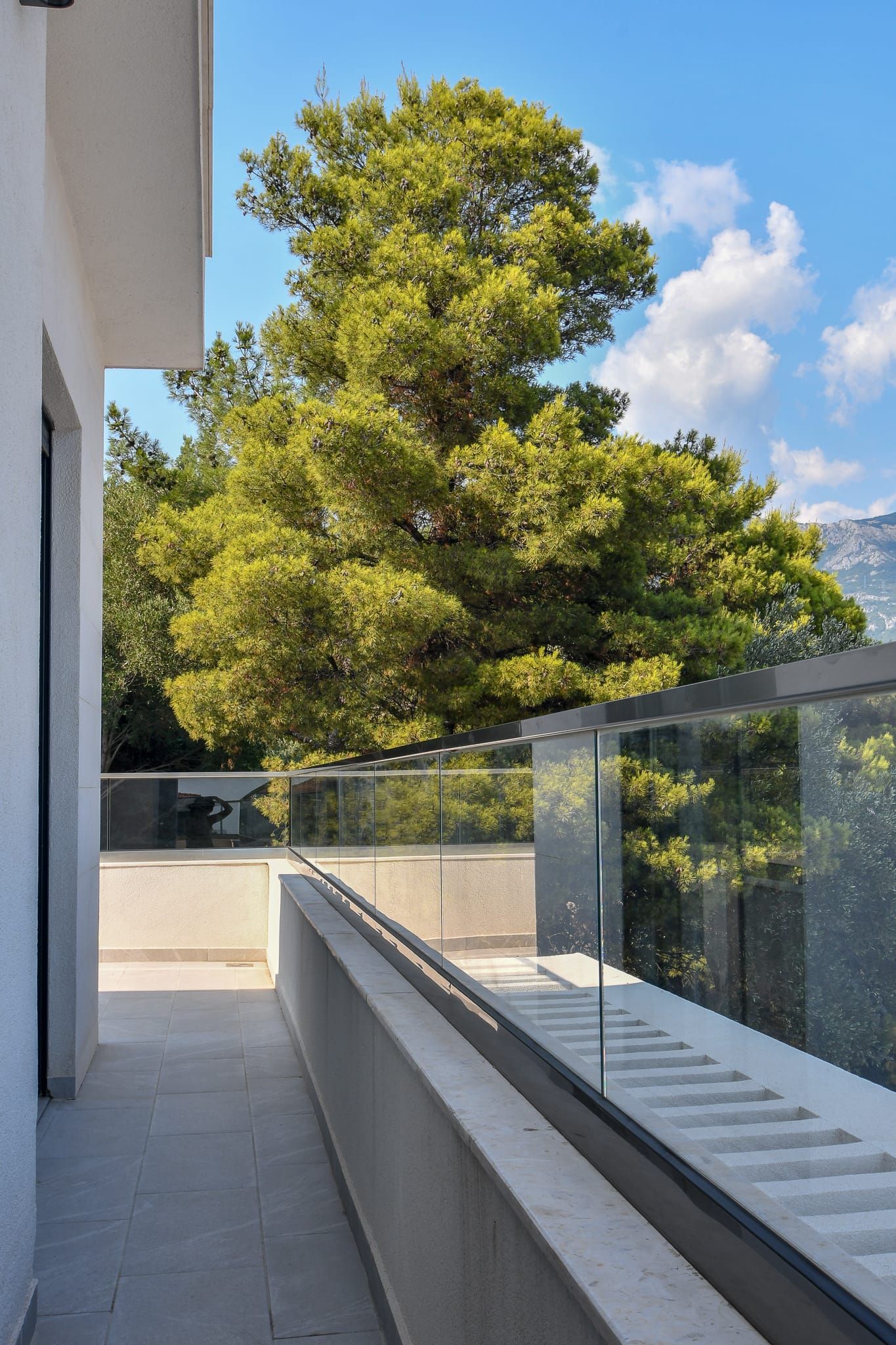 Luksuzna trospratna vila sa bazenom, panoramskim pogledom na more i Stari grad – 184 m², Komoševina, Budva - Amfora Real Estate