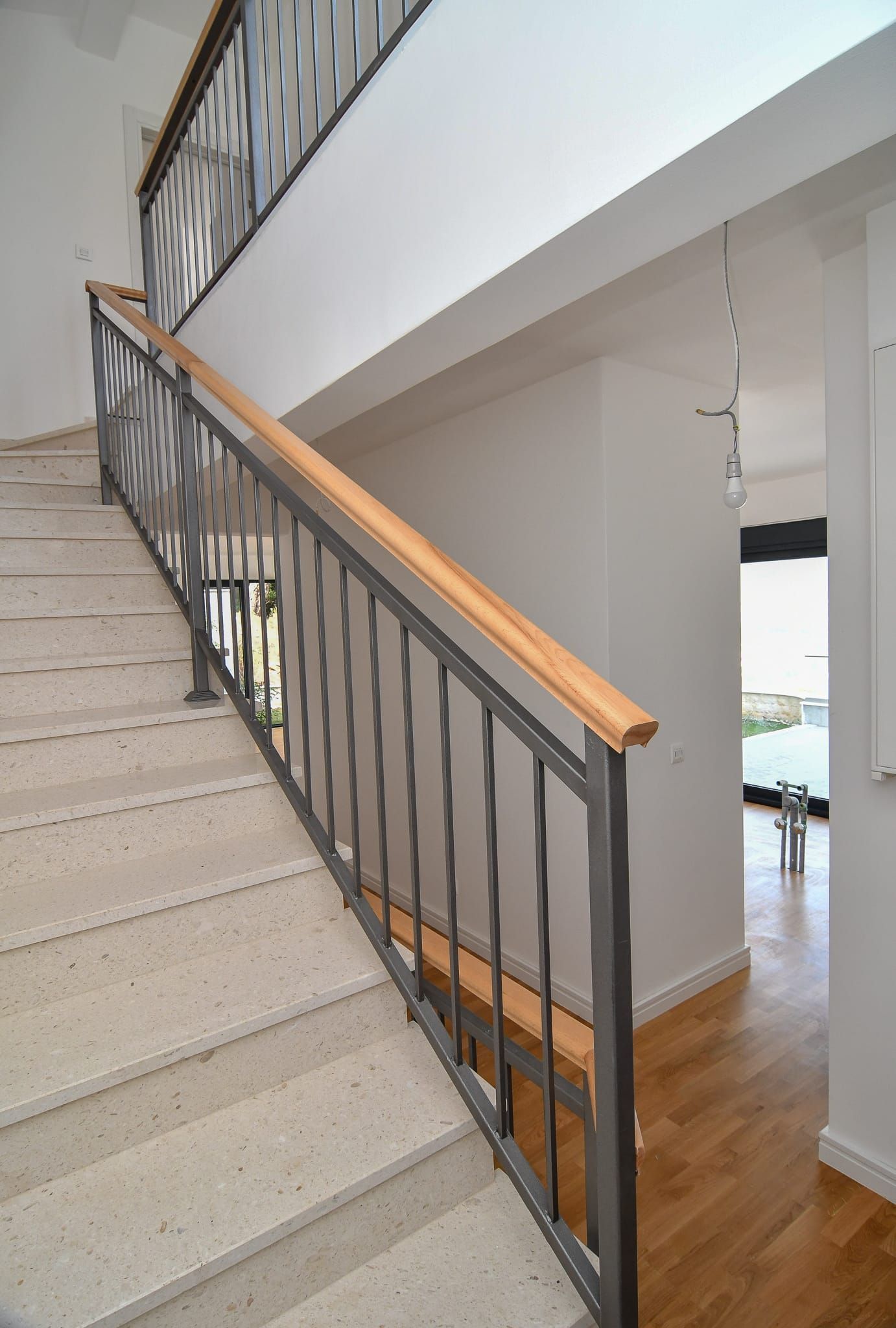 Luksuzna trospratna vila sa bazenom, panoramskim pogledom na more i Stari grad – 184 m², Komoševina, Budva - Amfora Real Estate