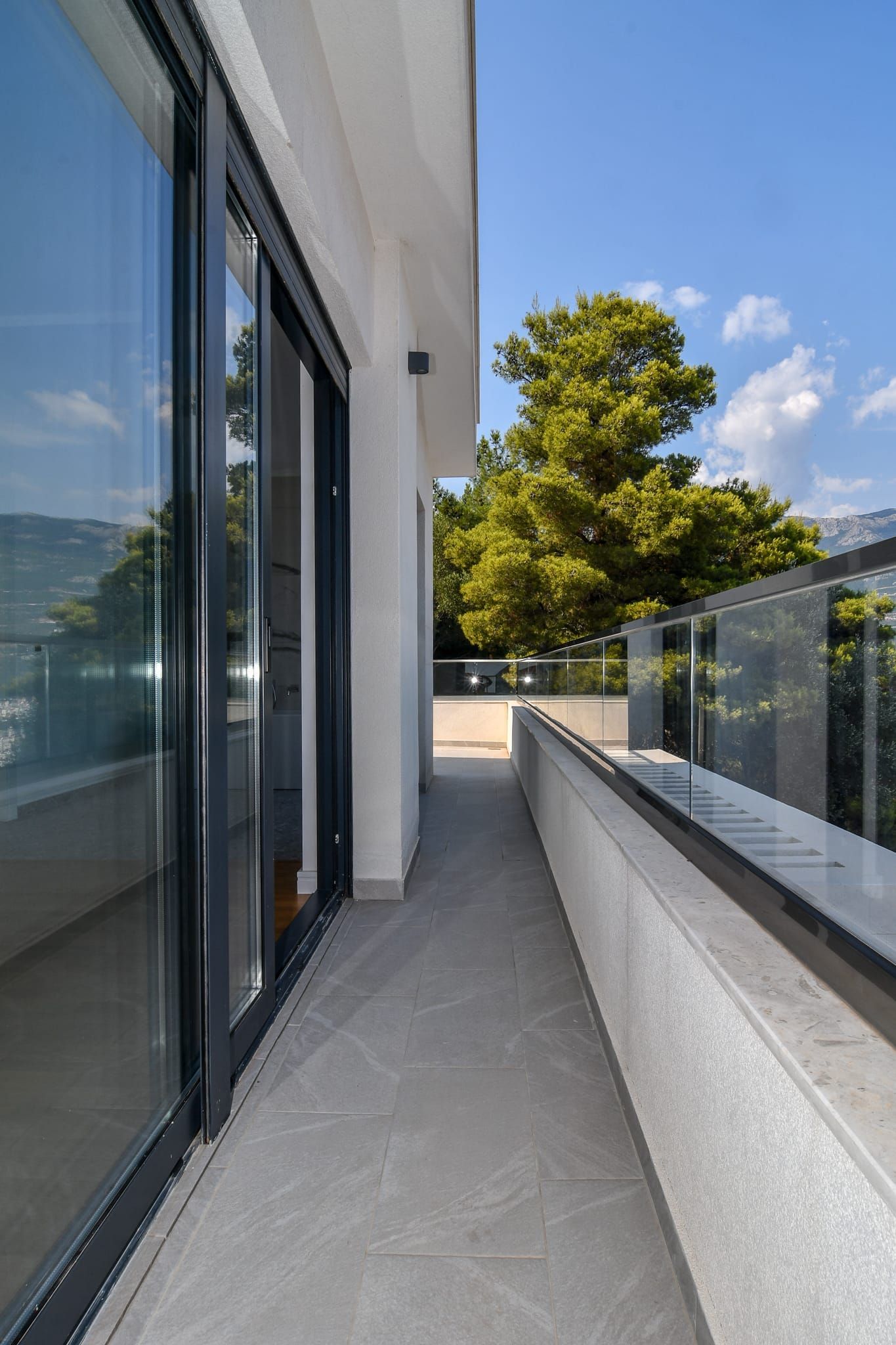 Luksuzna trospratna vila sa bazenom, panoramskim pogledom na more i Stari grad – 184 m², Komoševina, Budva - Amfora Real Estate