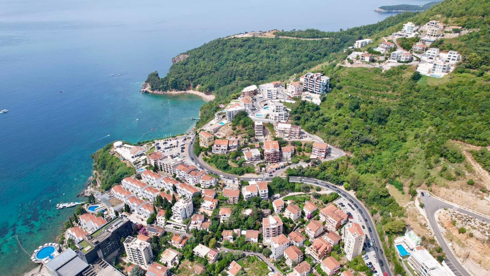Luksuzna trospratna vila sa bazenom, panoramskim pogledom na more i Stari grad – 184 m², Komoševina, Budva - Amfora Real Estate