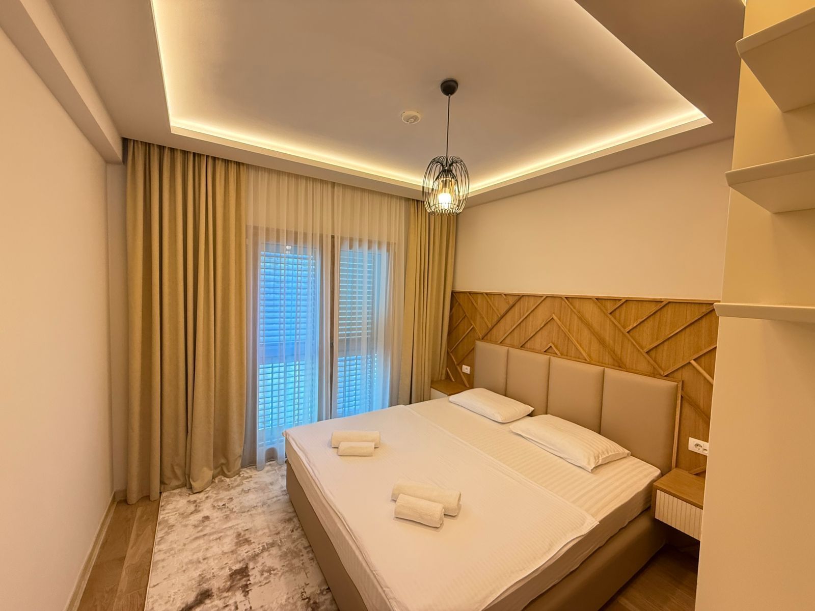 Przno-Luksuzan dvosoban stan 70m2 (IZDAVANJE NA DUZI PERIOD) - Amfora Real Estate