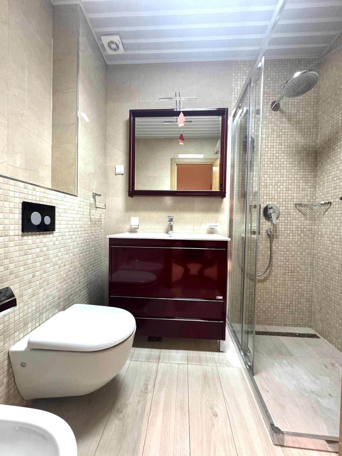 Przno-Luksuzan jednosoban stan 49m2 sa pogledom na more (IZDAVANJE NA DUZI PERIOD) - Amfora Real Estate